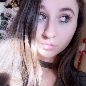 Meet your Posher, Quinn